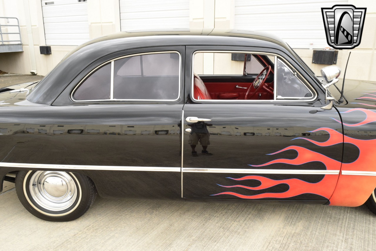 1949 Ford Tudor 10