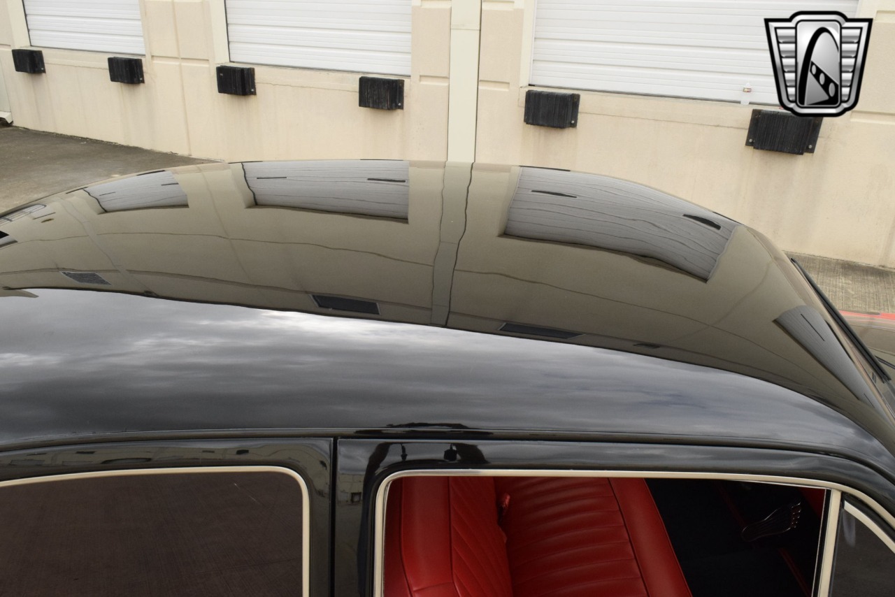 1949 Ford Tudor 66