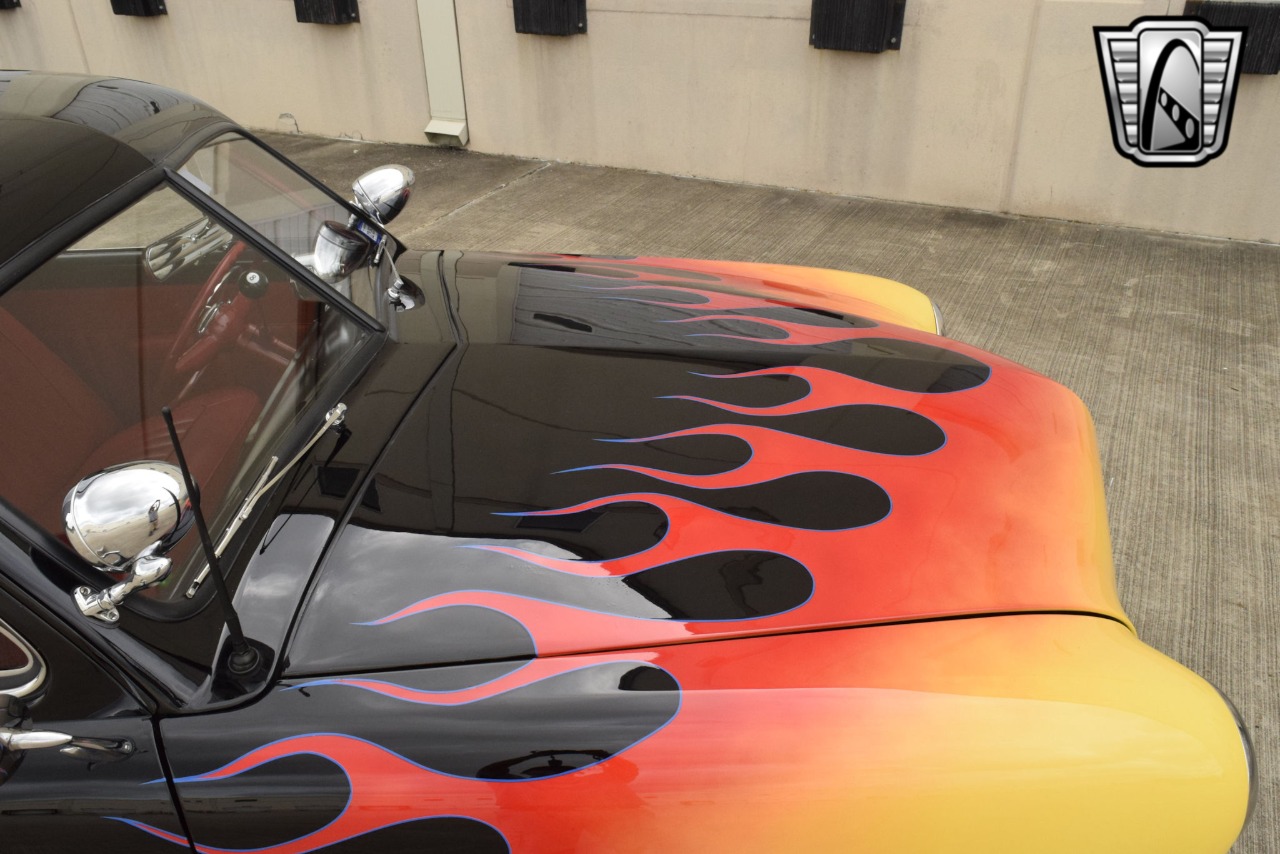 1949 Ford Tudor 11