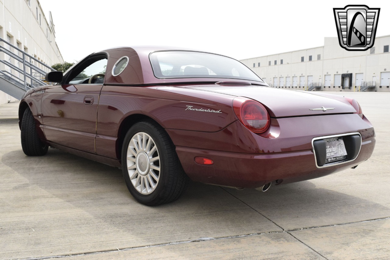 2004 Ford Thunderbird 54