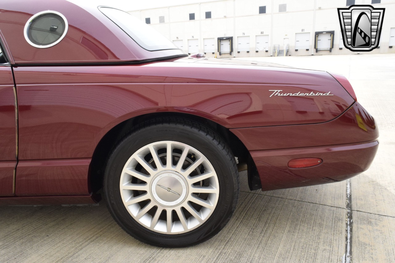 2004 Ford Thunderbird 76