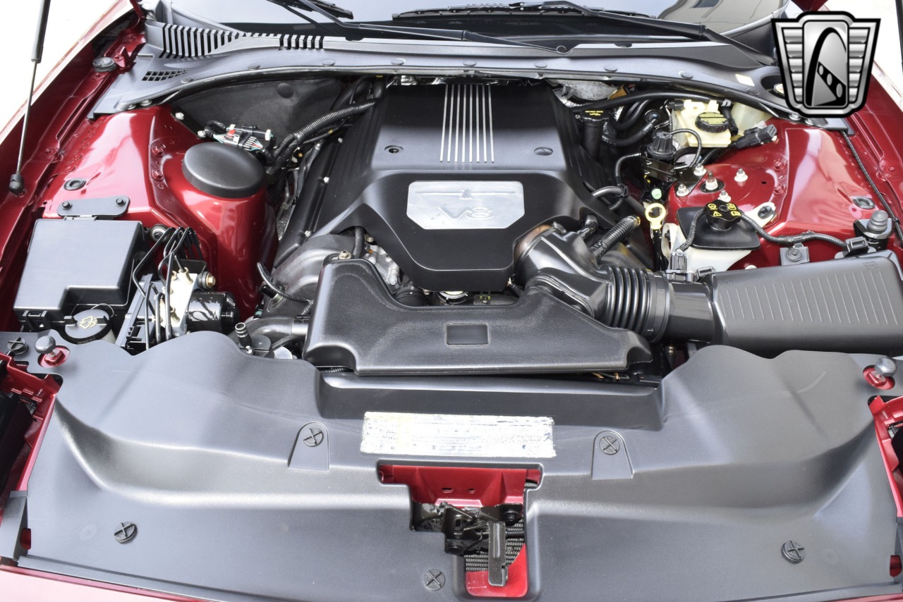 2004 Ford Thunderbird 24