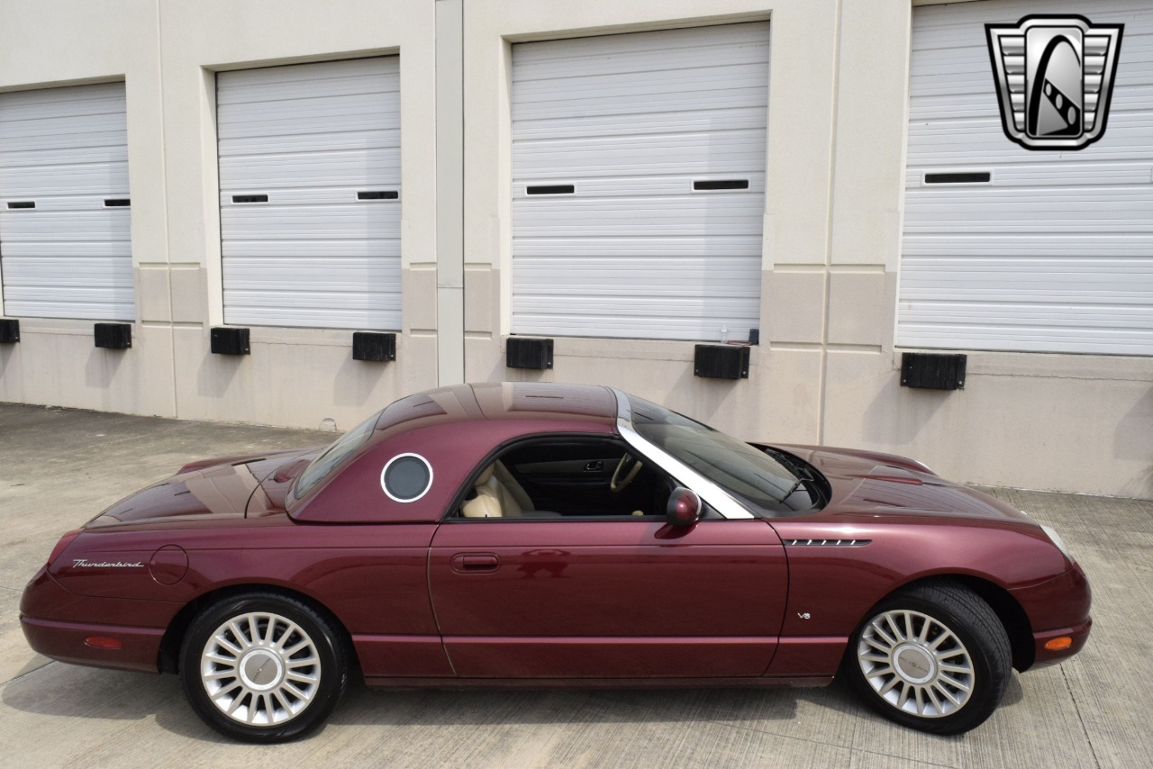 2004 Ford Thunderbird 60