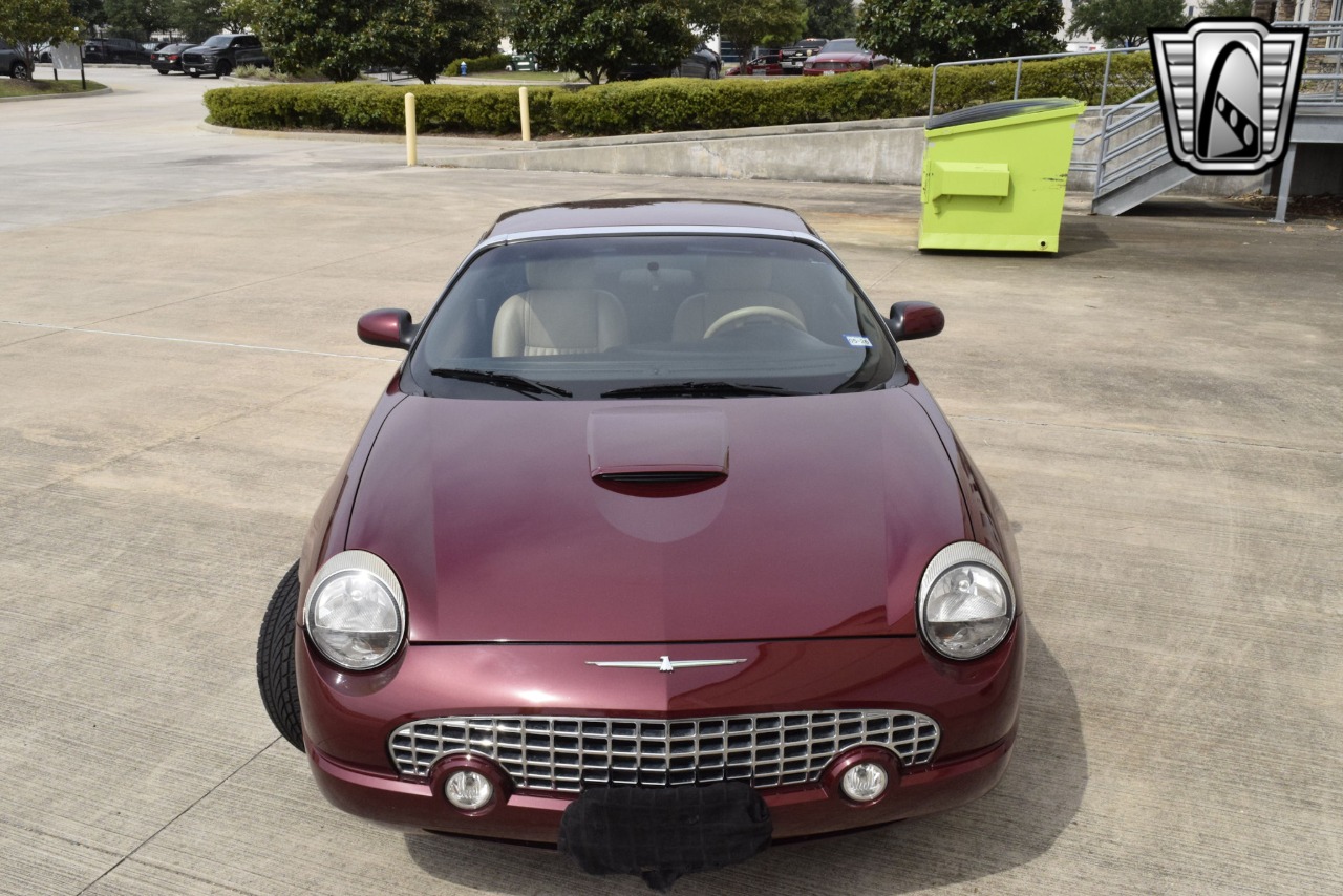 2004 Ford Thunderbird 65