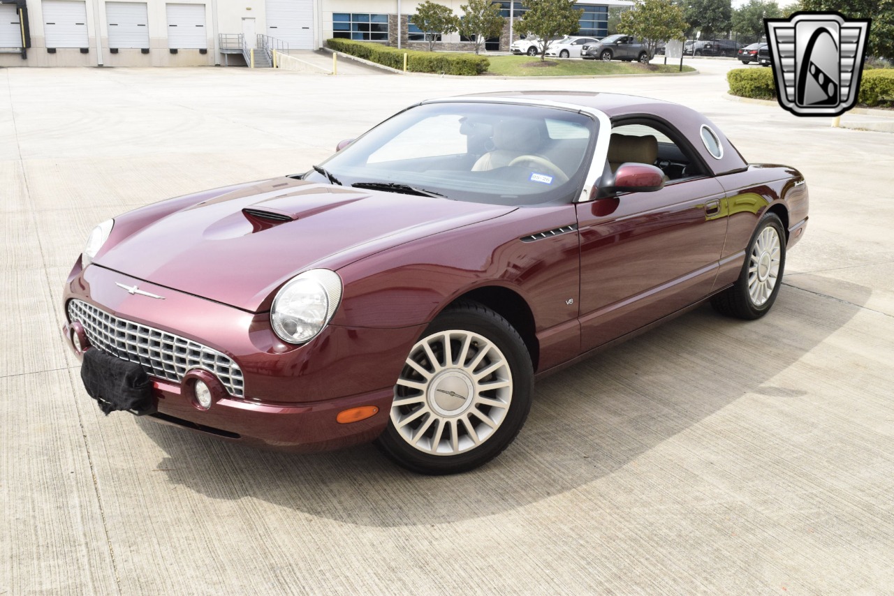 2004 Ford Thunderbird 68