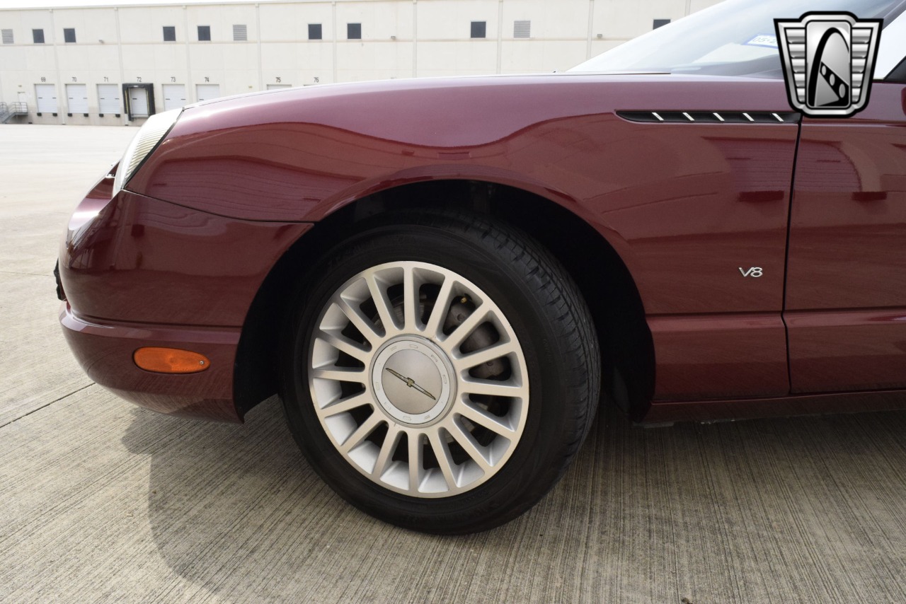 2004 Ford Thunderbird 71