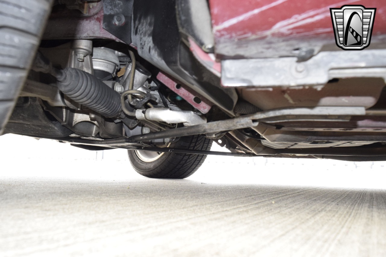 2004 Ford Thunderbird 91