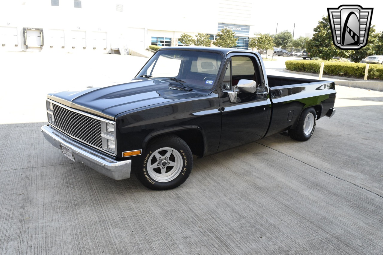 1985 Chevrolet Pickup 32