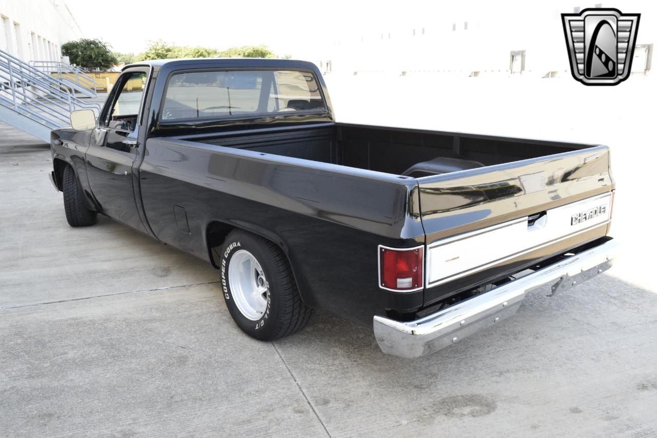 1985 Chevrolet Pickup 36