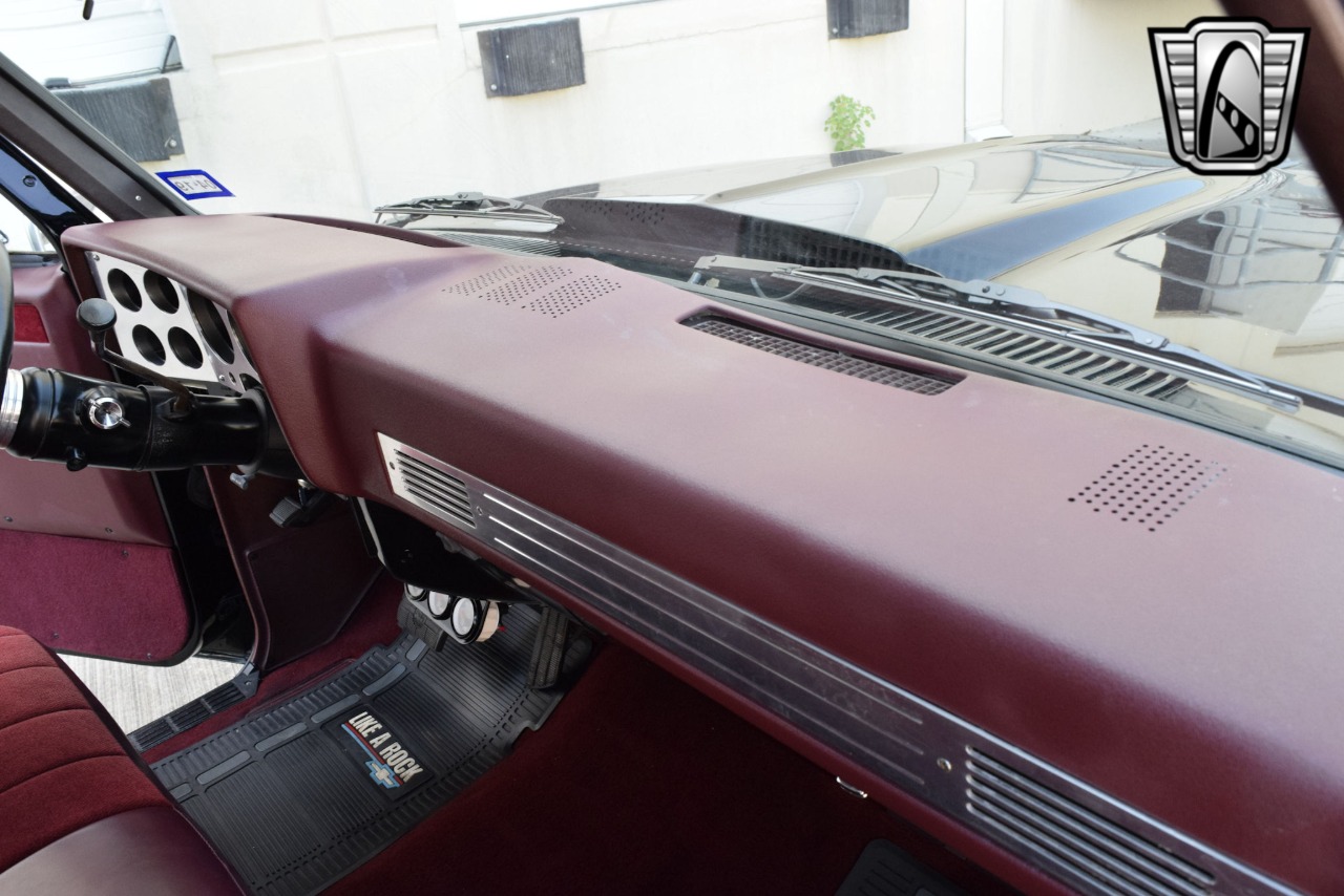 1985 Chevrolet Pickup 25