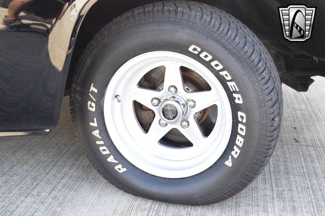 1985 Chevrolet Pickup 10