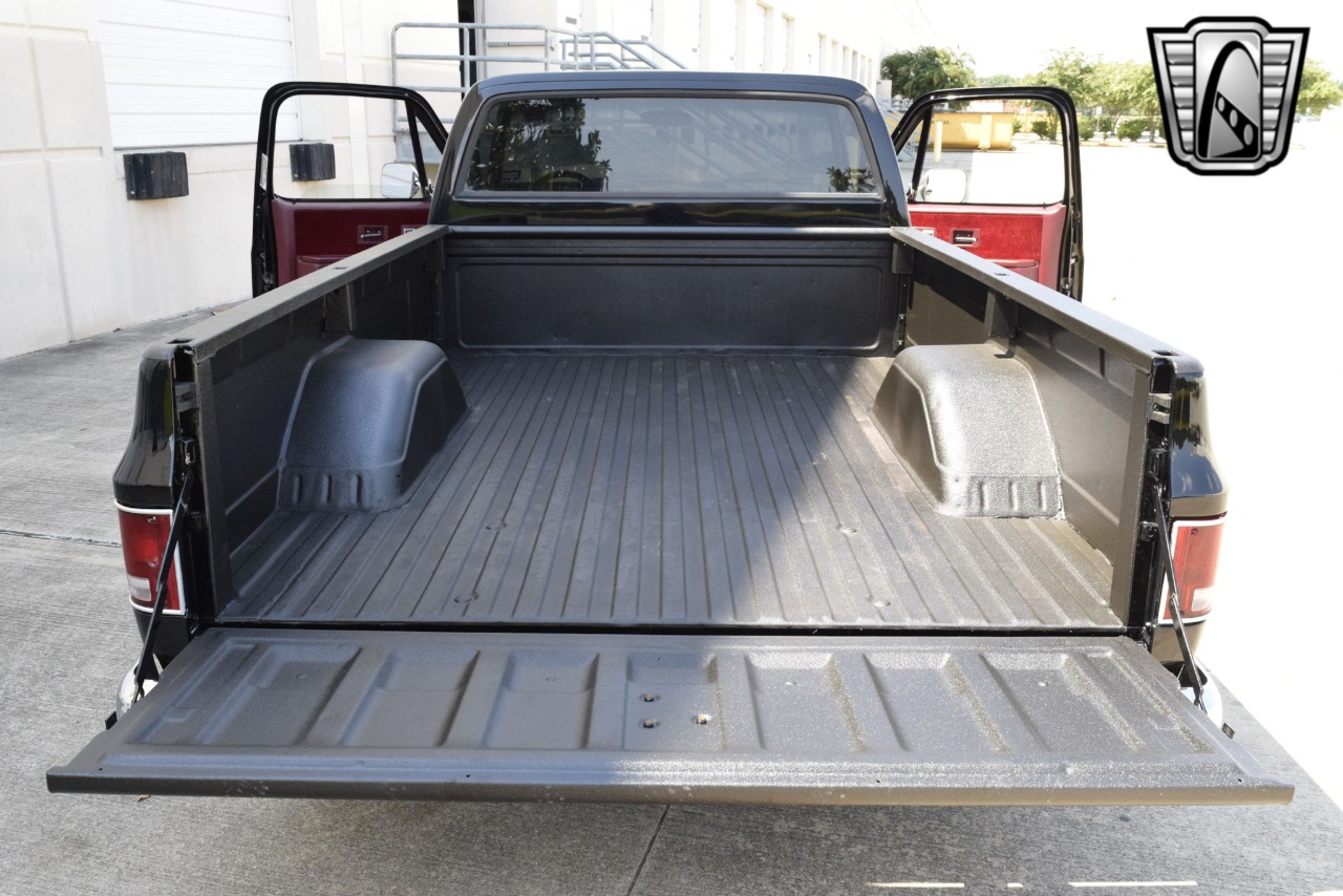 1985 Chevrolet Pickup 29