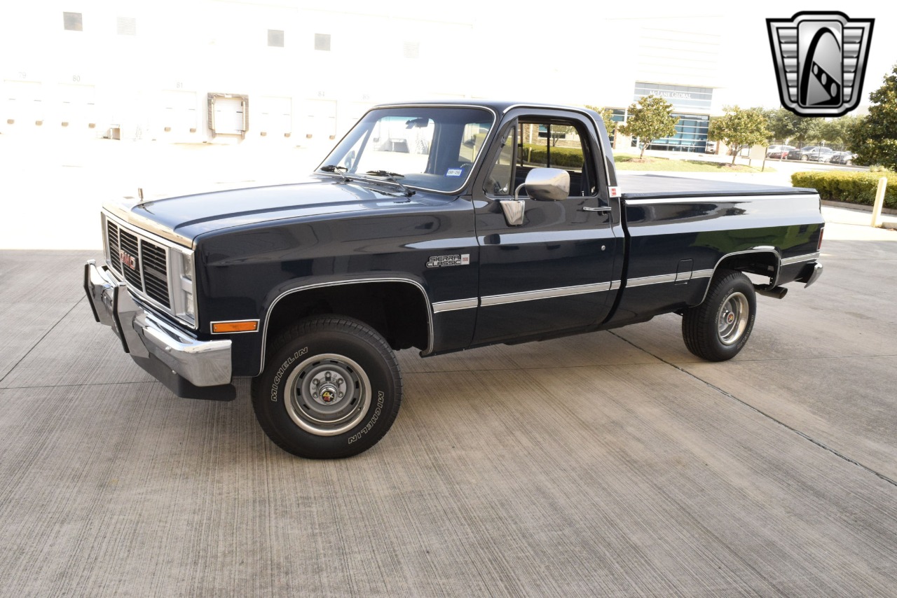 1987 GMC Sierra 32