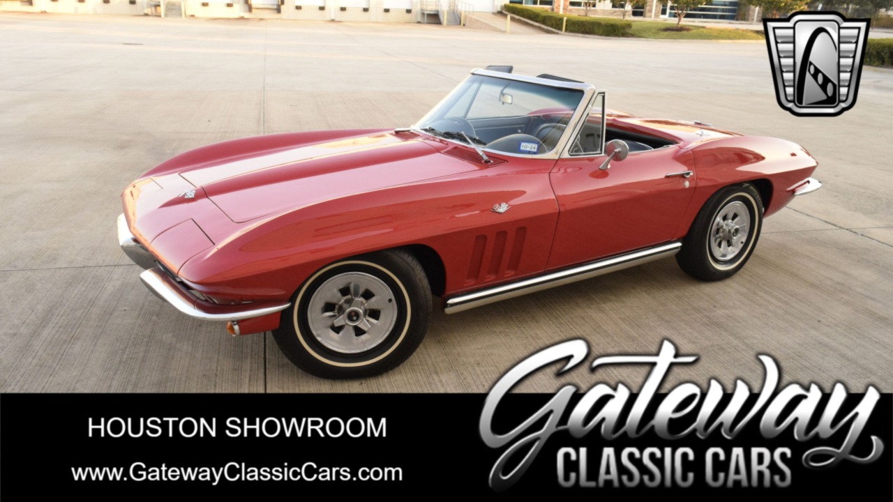 1965 Chevrolet Corvette 1