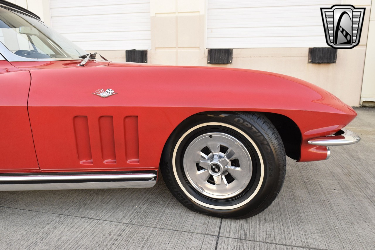 1965 Chevrolet Corvette 75