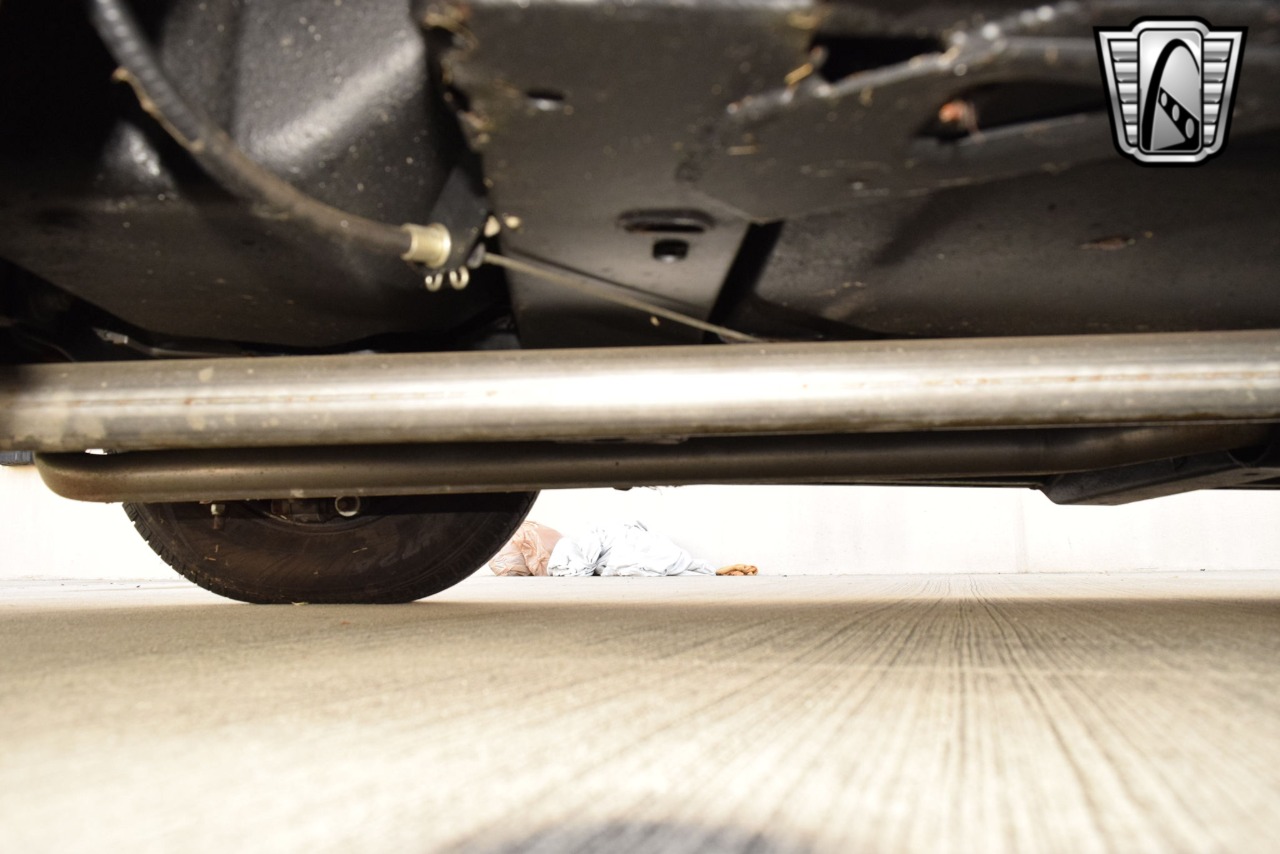 1965 Chevrolet Corvette 18