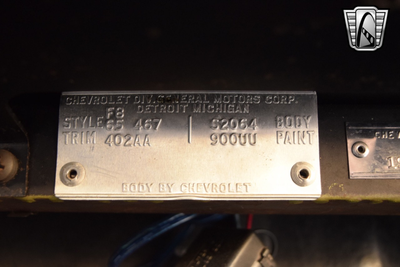 1965 Chevrolet Corvette 31