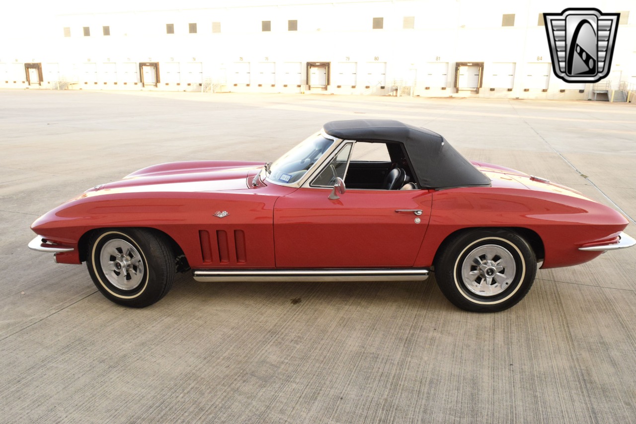 1965 Chevrolet Corvette 41