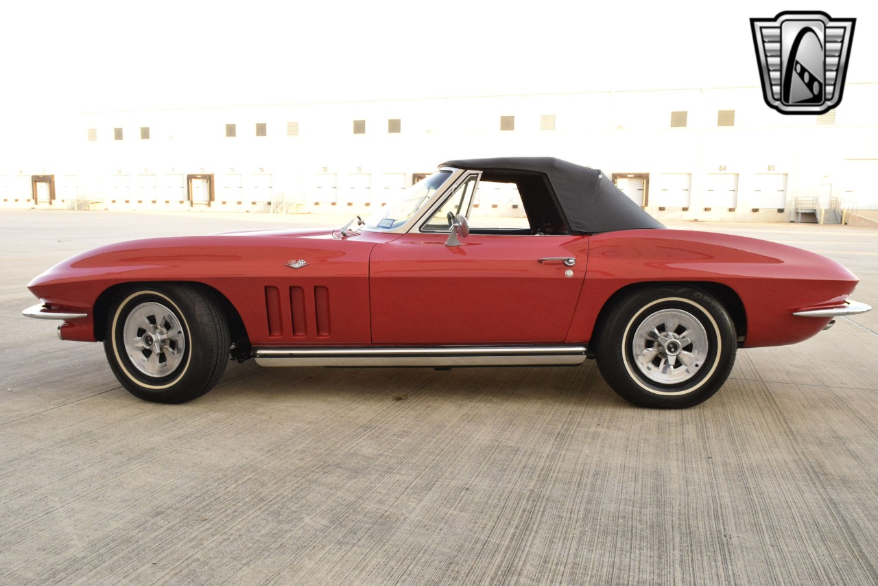 1965 Chevrolet Corvette 42