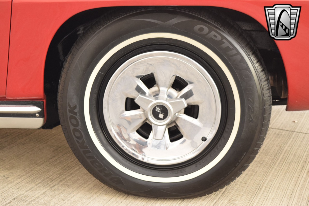 1965 Chevrolet Corvette 10