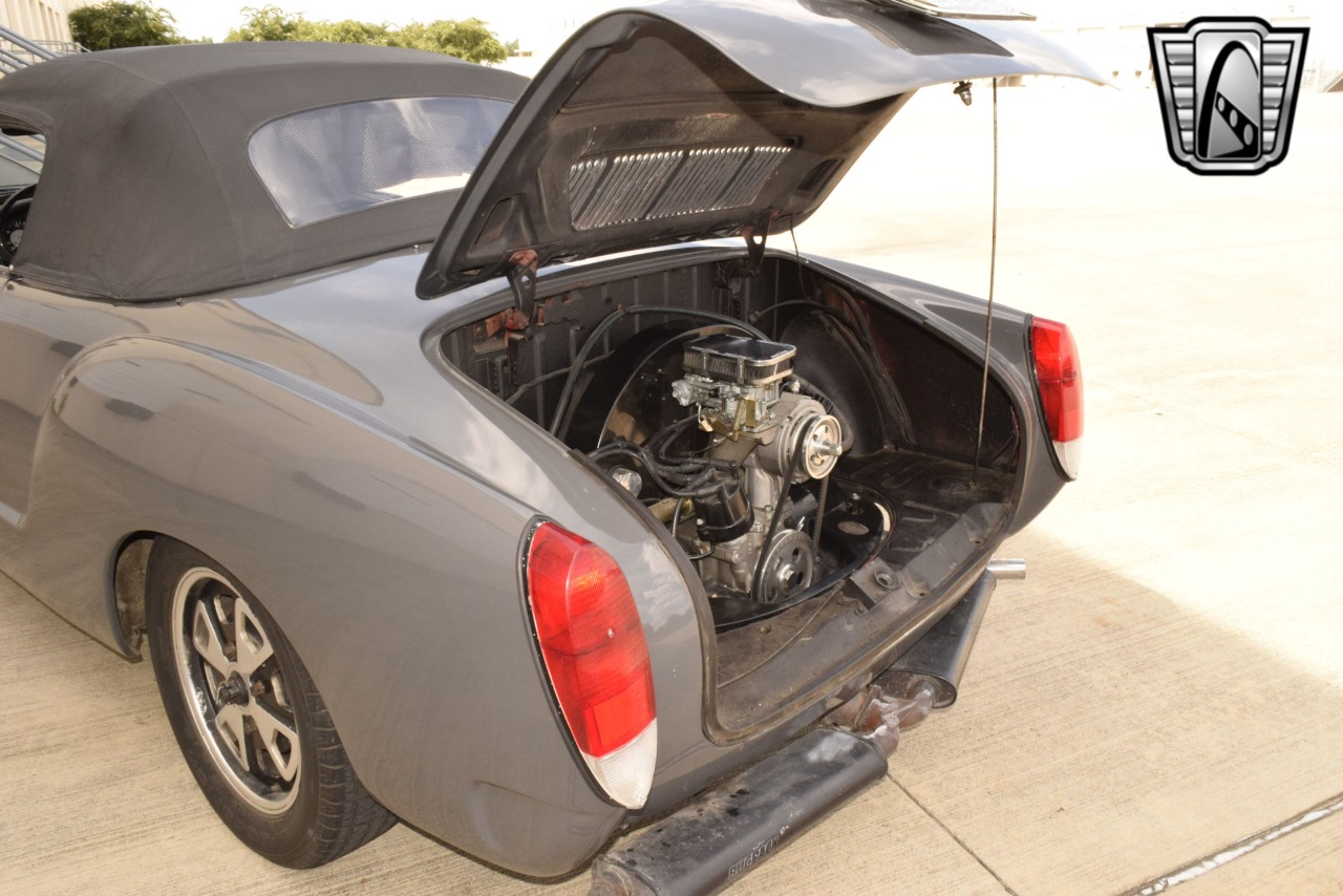 1973 Volkswagen Karmann Ghia 17