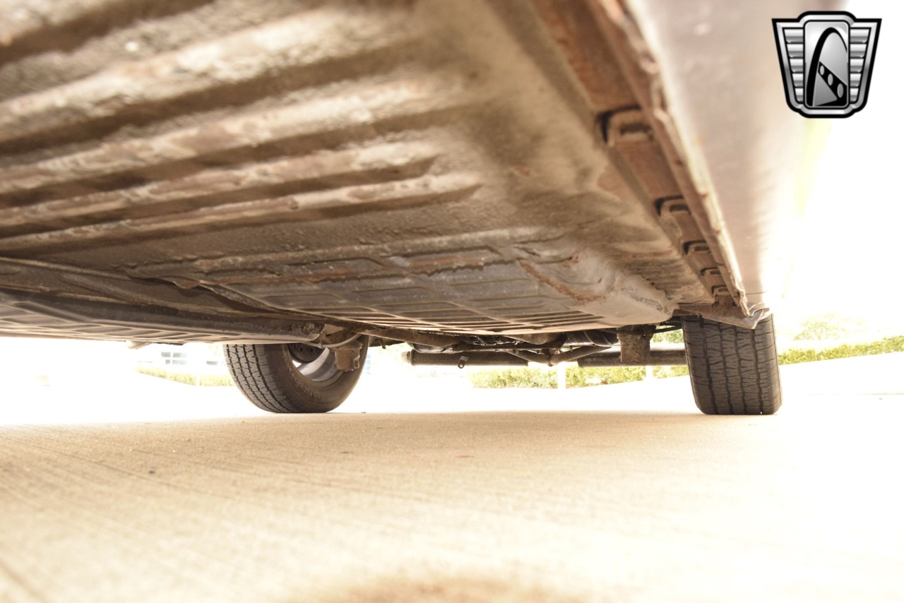 1973 Volkswagen Karmann Ghia 76