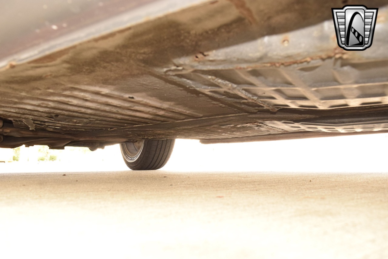 1973 Volkswagen Karmann Ghia 77