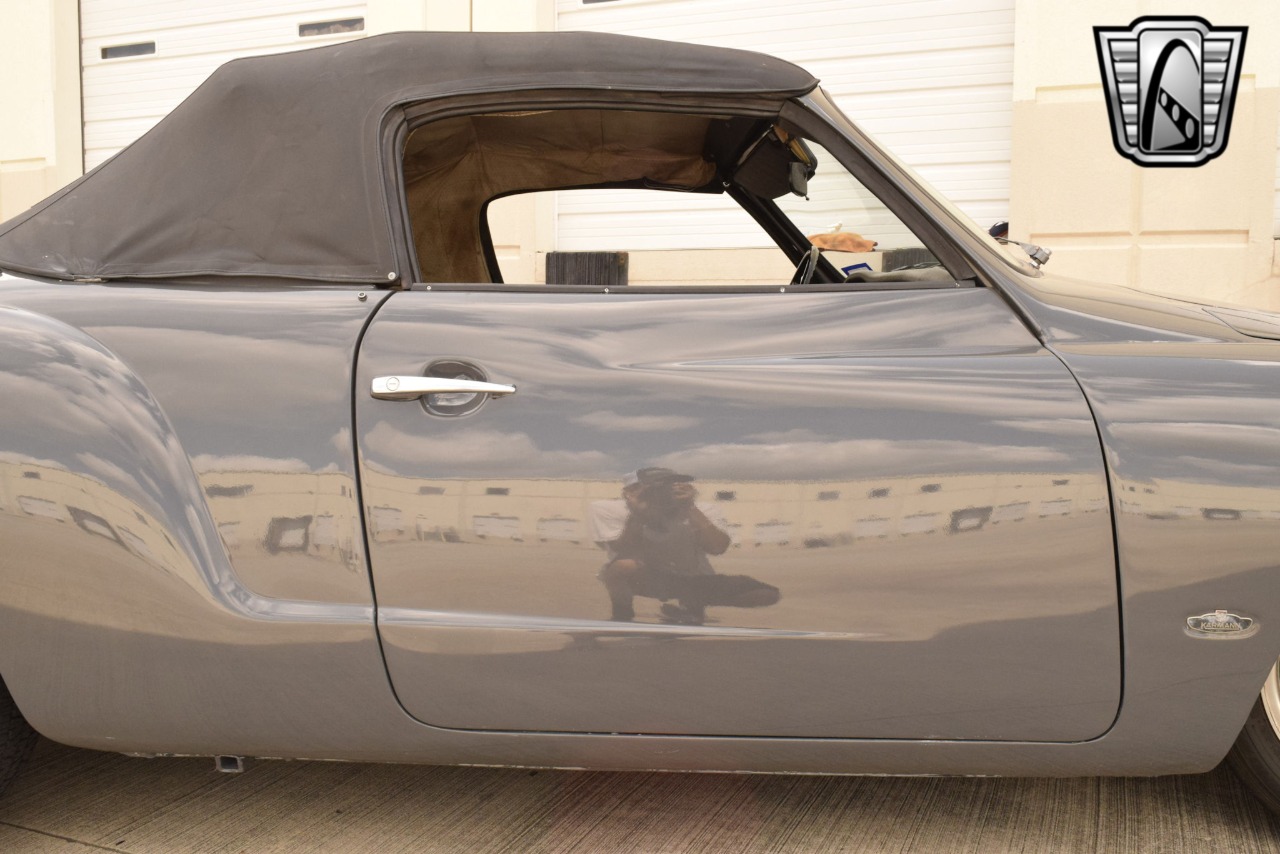 1973 Volkswagen Karmann Ghia 9