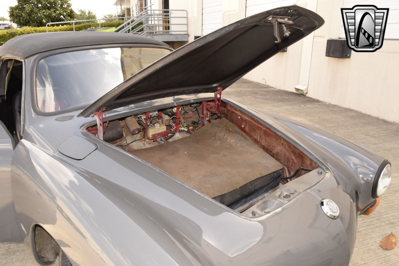 1973 Volkswagen Karmann Ghia 25