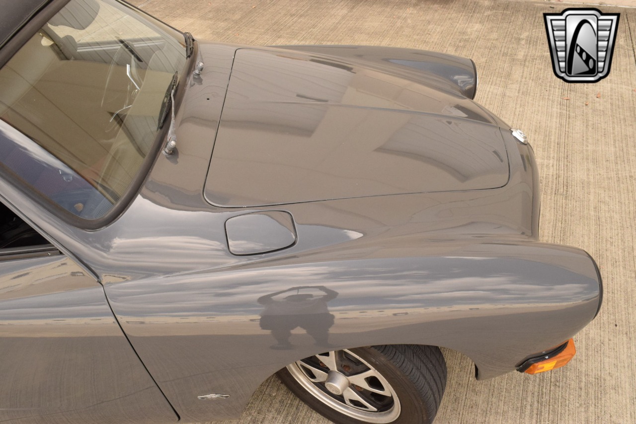 1973 Volkswagen Karmann Ghia 67