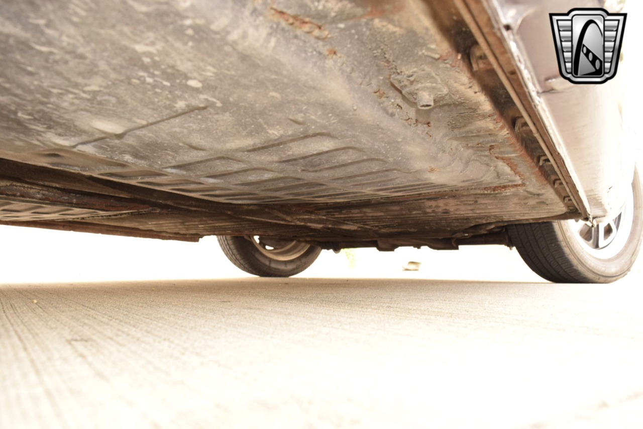 1973 Volkswagen Karmann Ghia 92