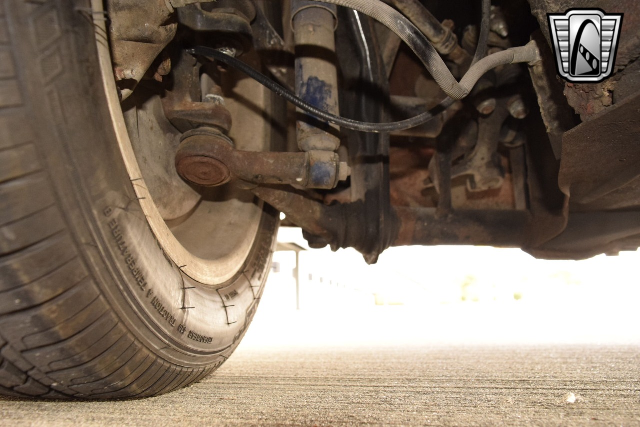 1973 Volkswagen Karmann Ghia 11