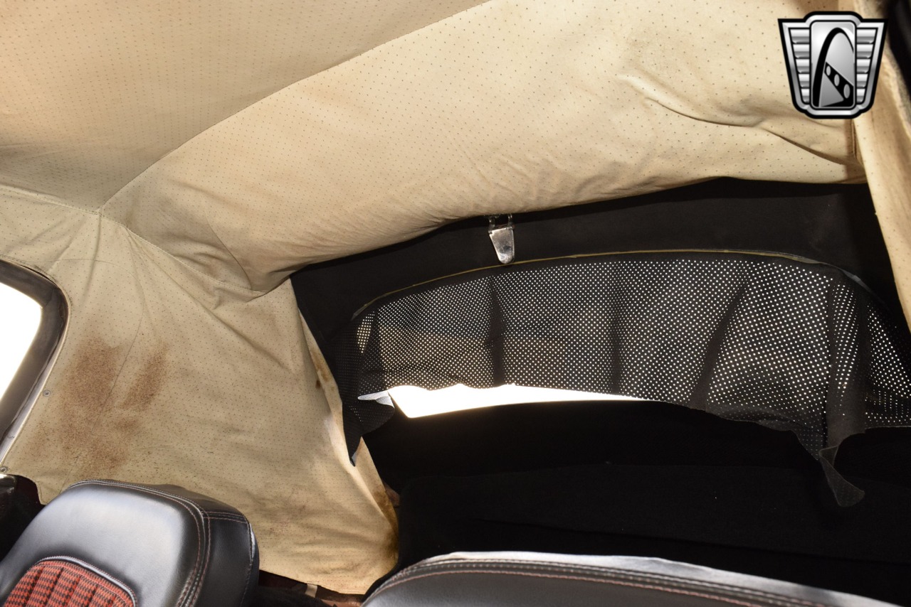 1973 Volkswagen Karmann Ghia 21