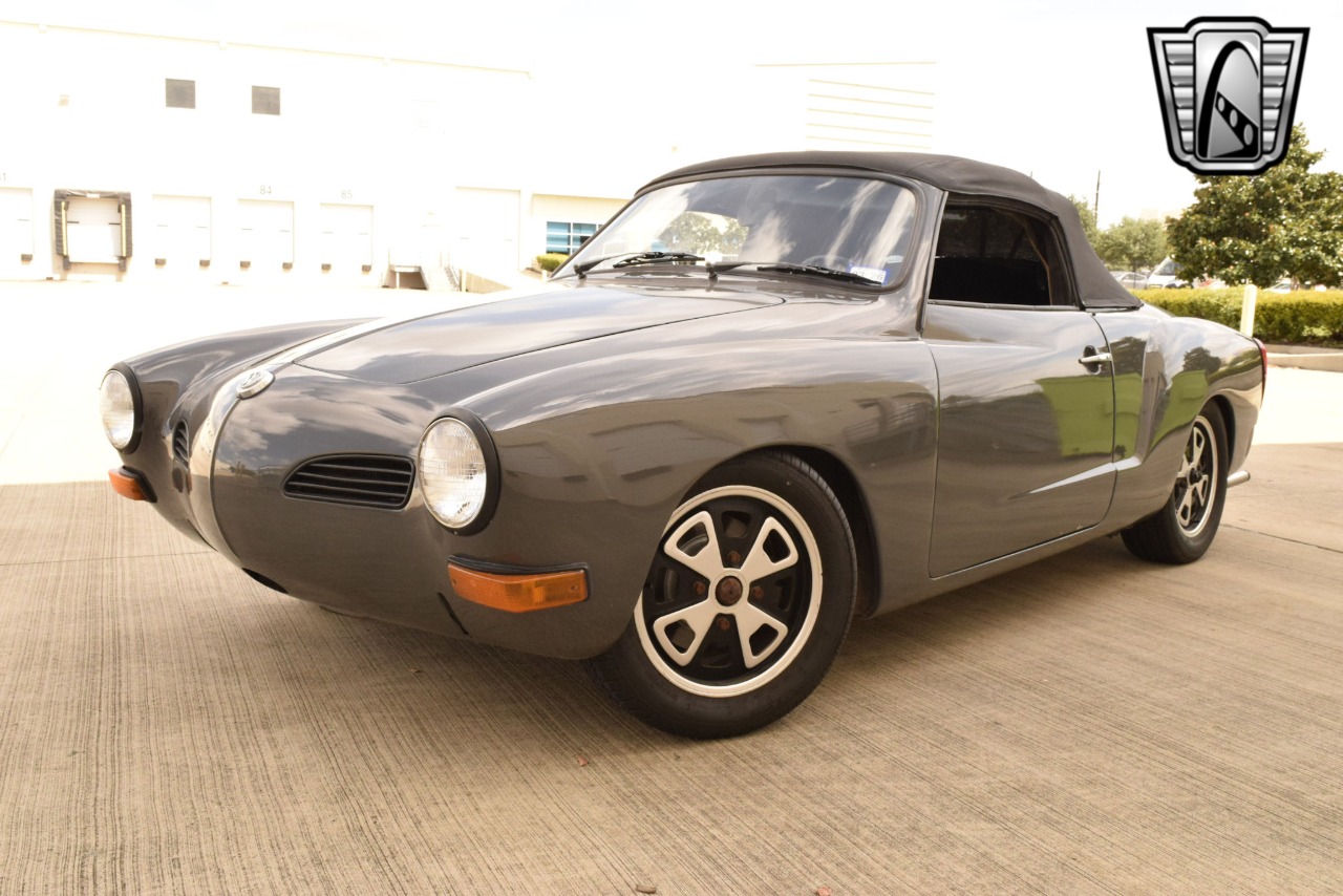 1973 Volkswagen Karmann Ghia 52