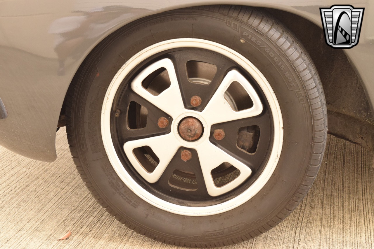 1973 Volkswagen Karmann Ghia 53