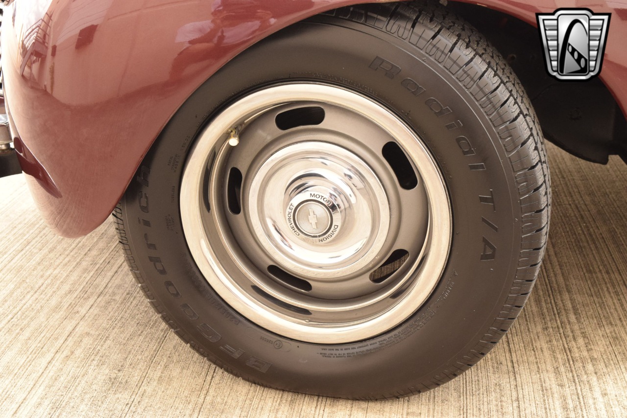 1940 Chevrolet Special - Deluxe 55