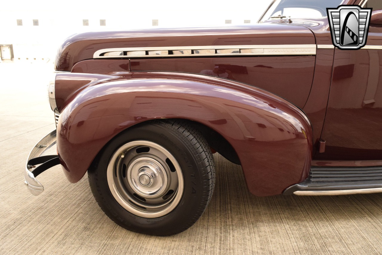 1940 Chevrolet Special - Deluxe 8