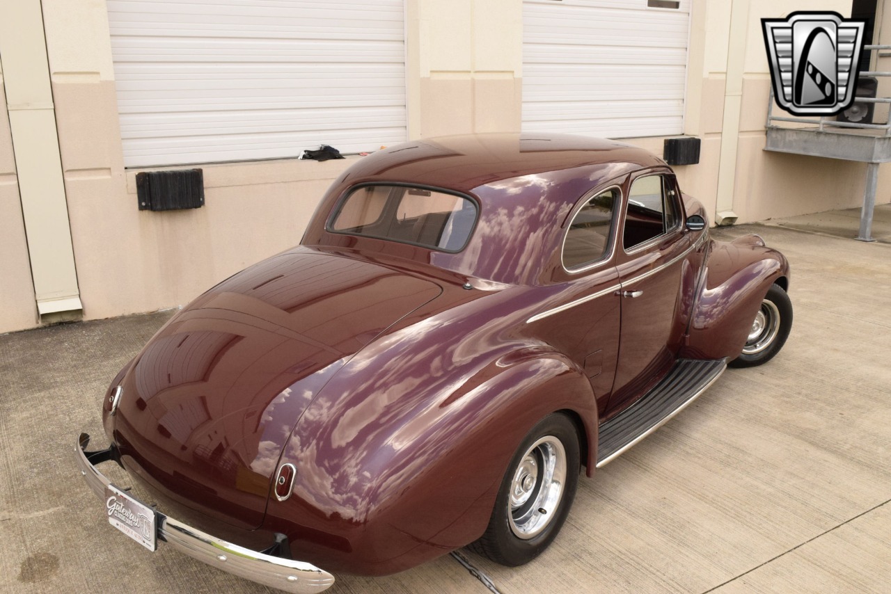 1940 Chevrolet Special - Deluxe 4