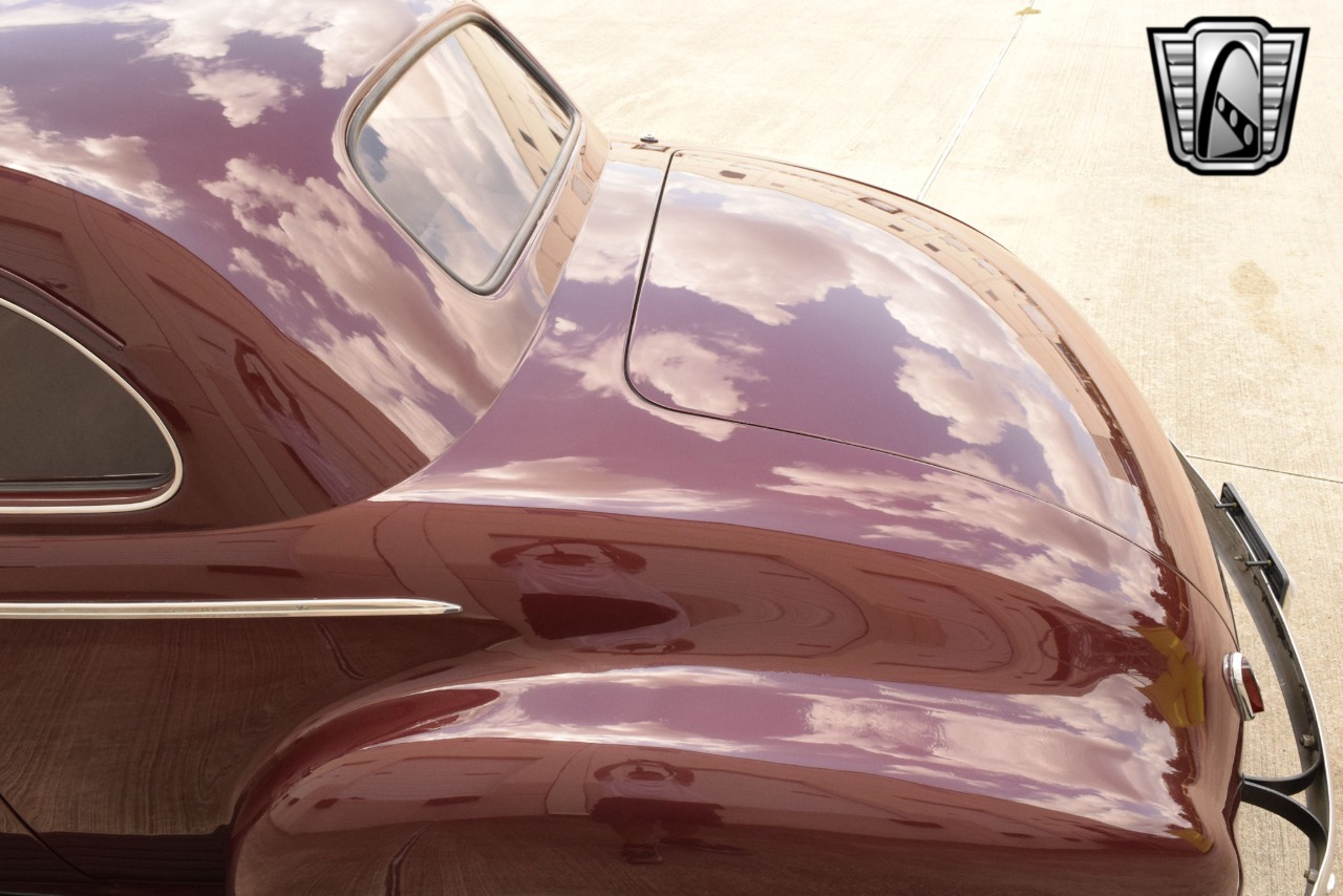 1940 Chevrolet Special - Deluxe 61