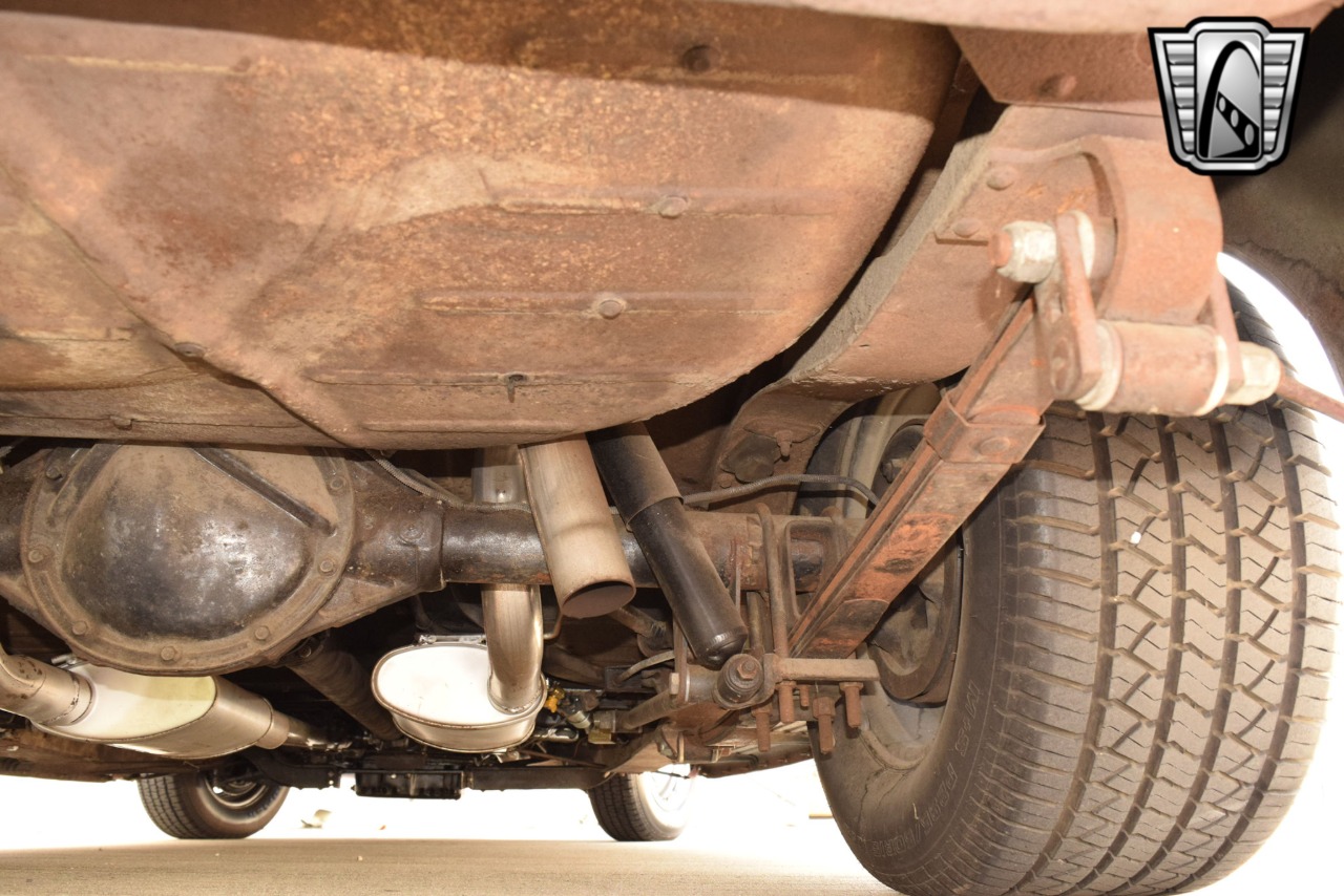 1940 Chevrolet Special - Deluxe 16