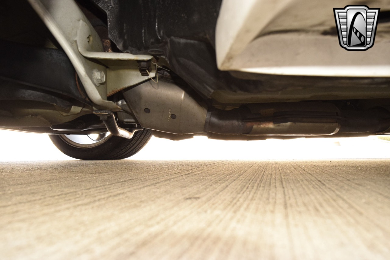 1999 Ford Mustang 74