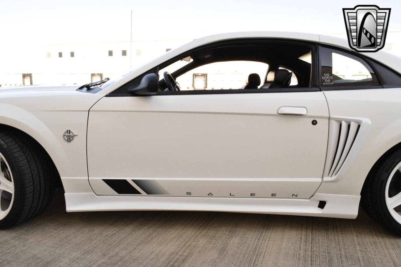 1999 Ford Mustang 54