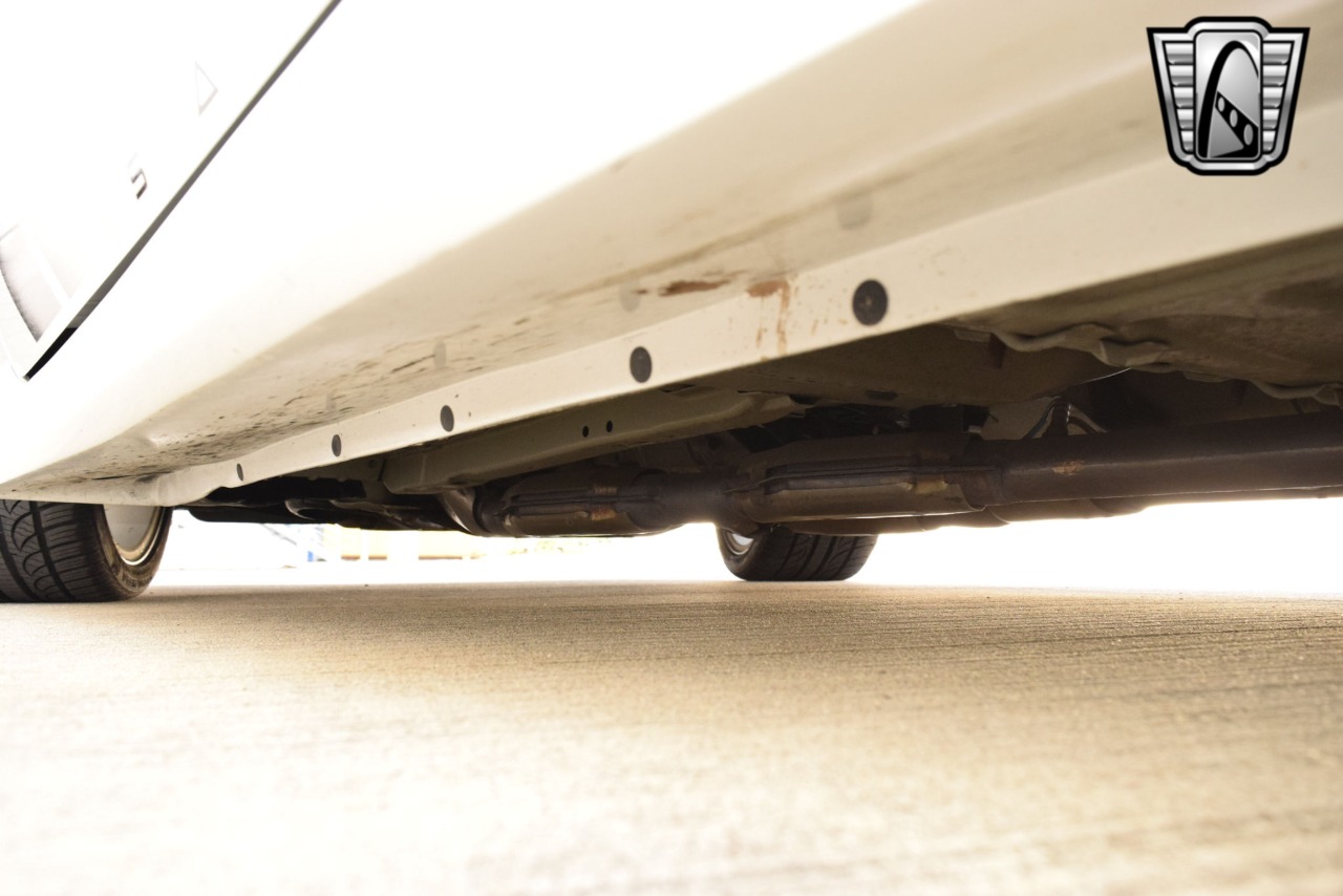 1999 Ford Mustang 76