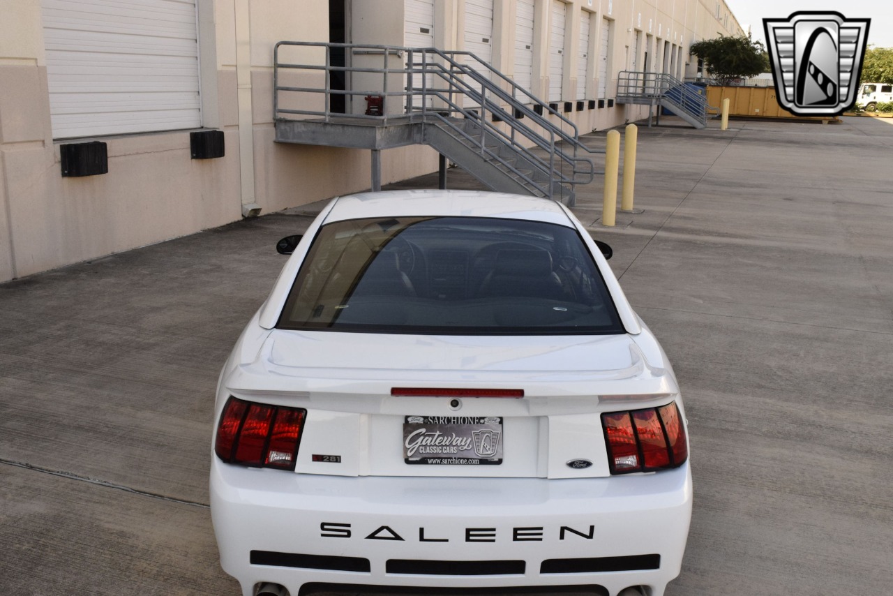 1999 Ford Mustang 37