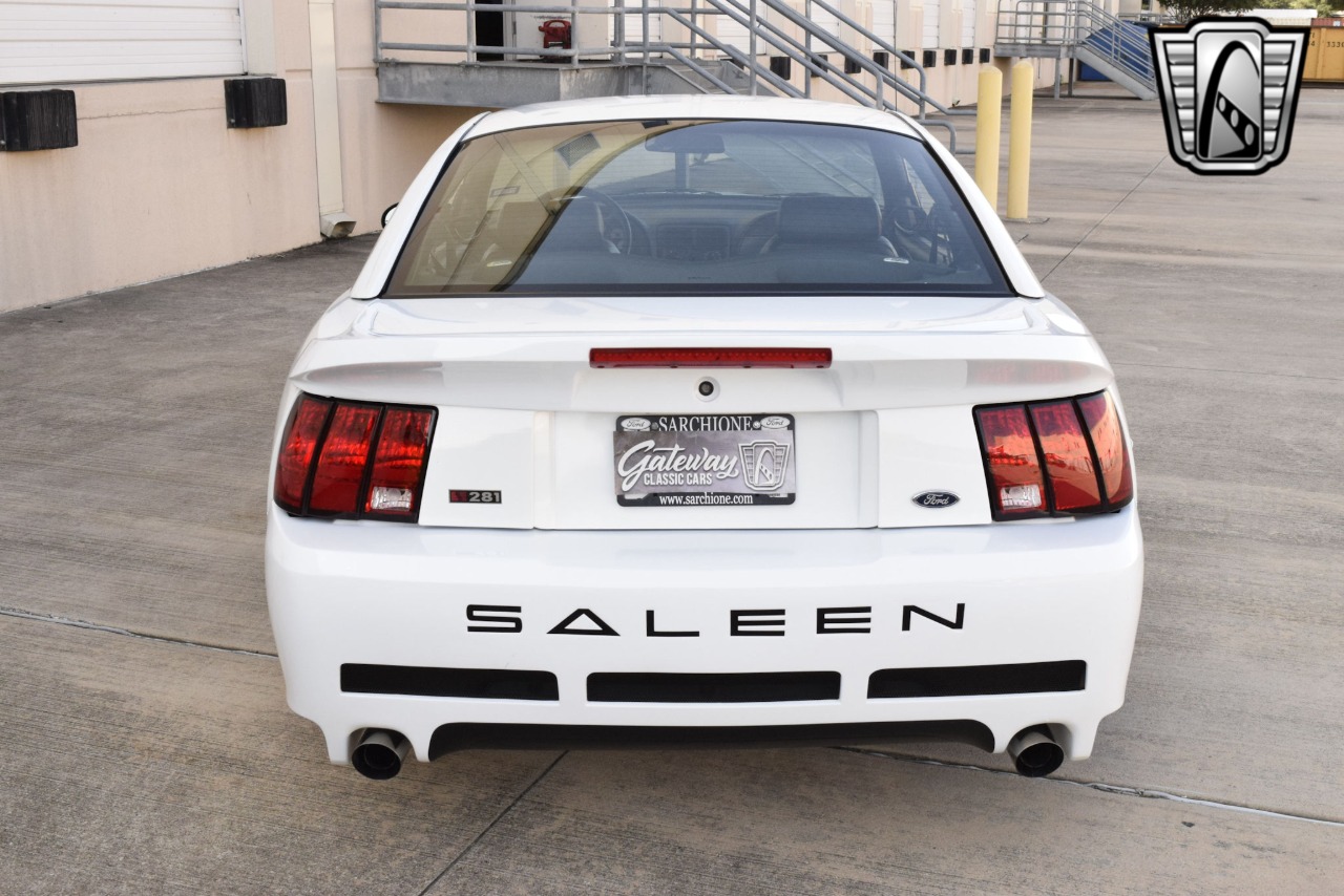 1999 Ford Mustang 38