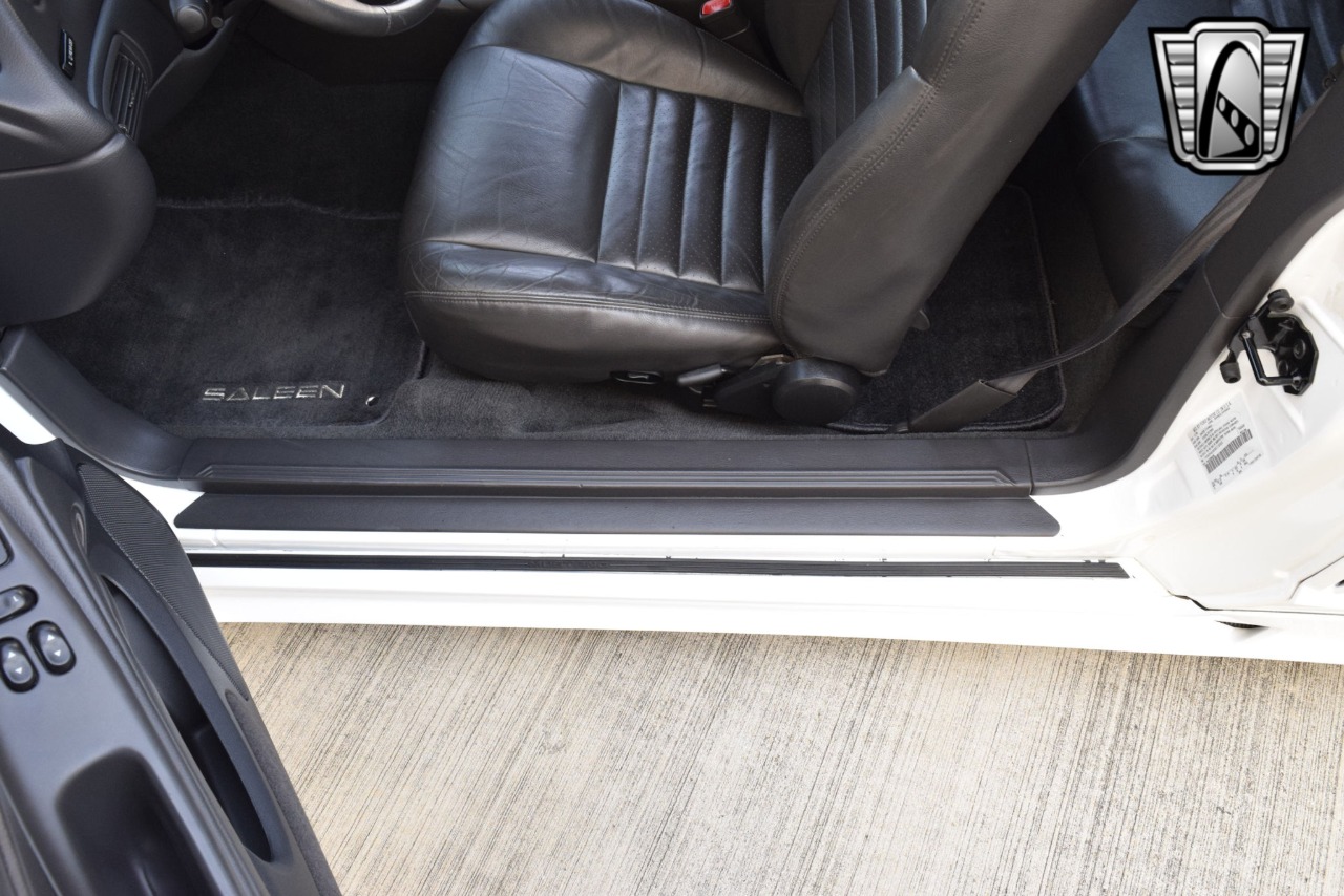 1999 Ford Mustang 20