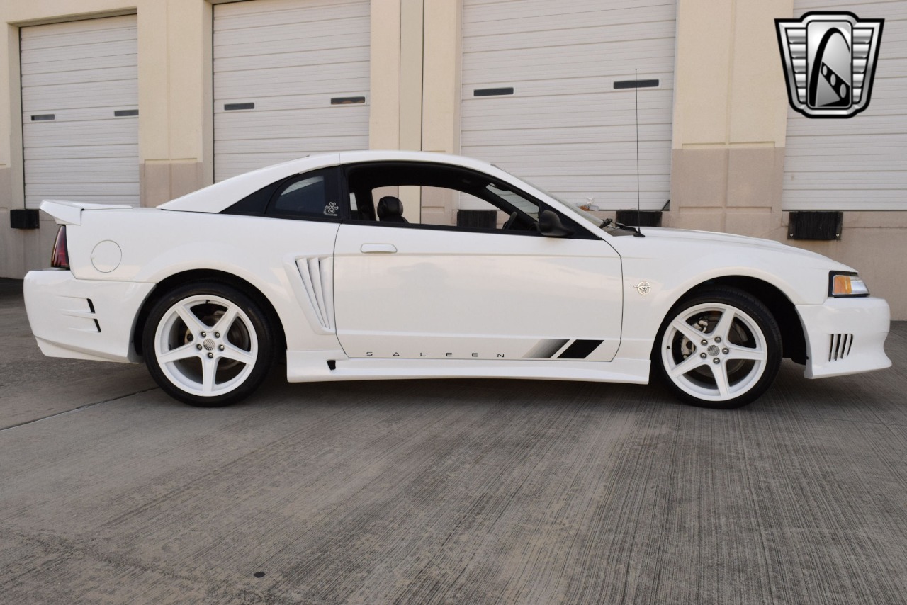 1999 Ford Mustang 43