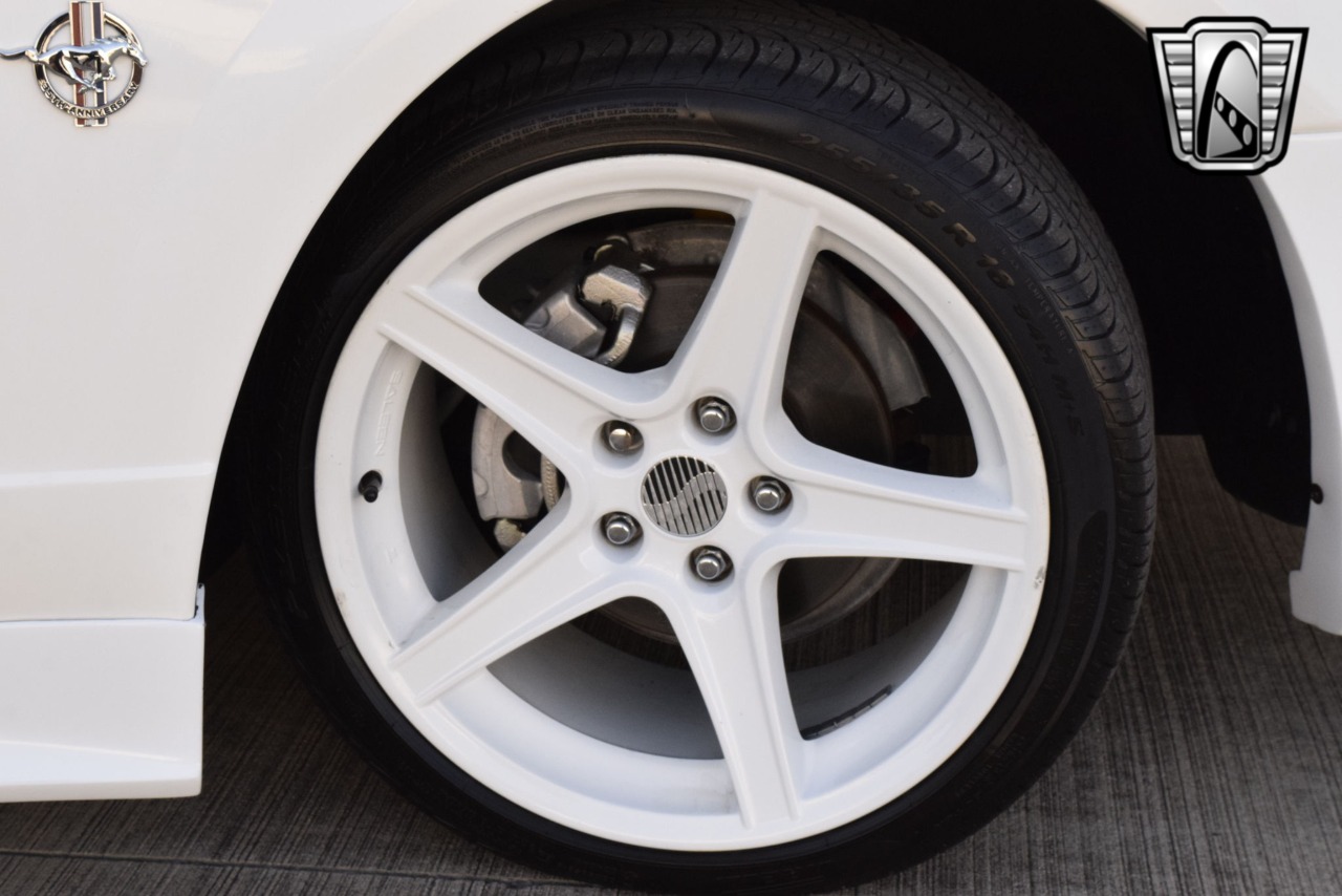 1999 Ford Mustang 10