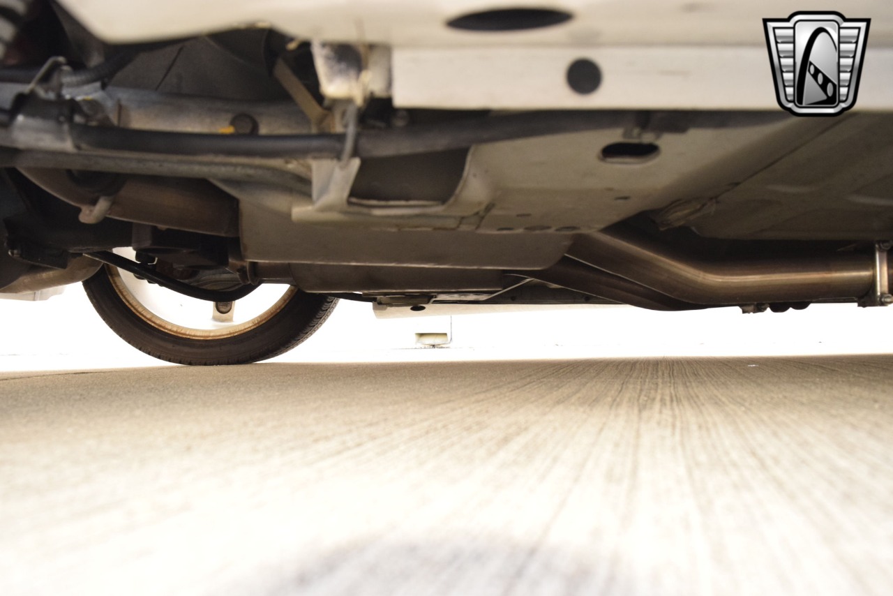 1999 Ford Mustang 86