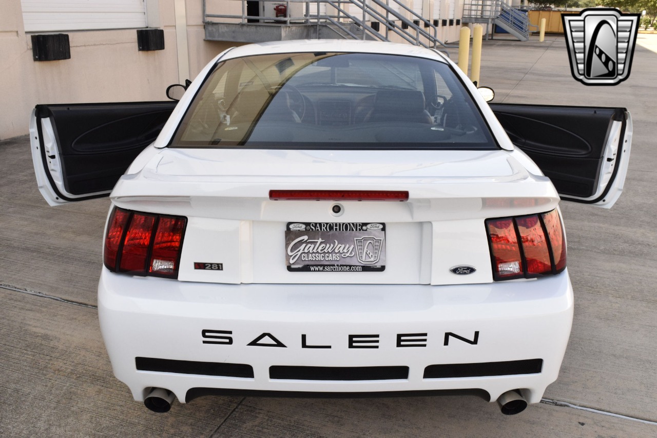 1999 Ford Mustang 30